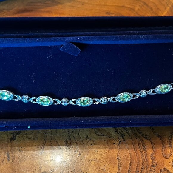 Stauer Real Peridot Tennis Bracelet – Silver Finish – Vintage Style - Picture 1 of 3